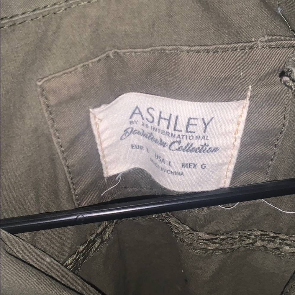 Women’s jacket - Picture 3 of 4